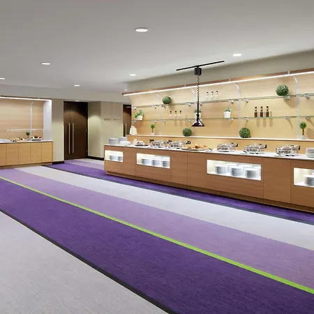 Doubletree By Hilton Montreal-2